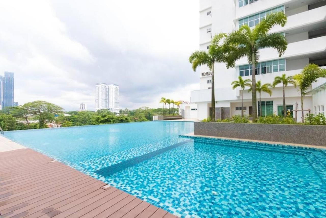 Seaview Condo Near Rf Mall, Food Court & Free Netflix 新山 外观 照片